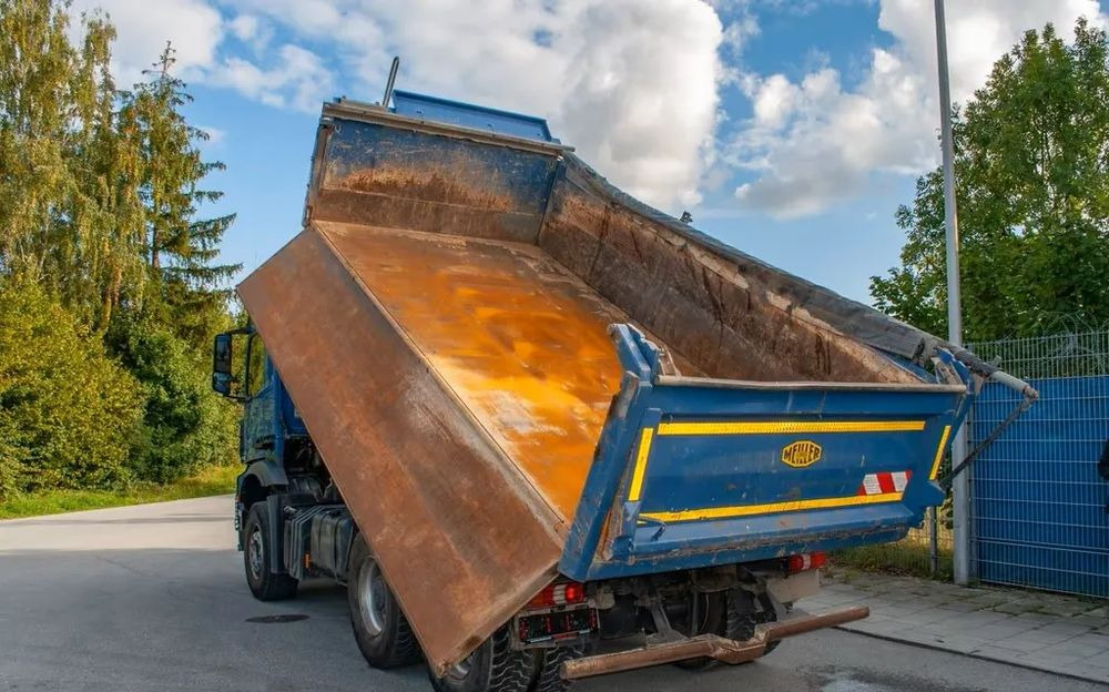 Mercedes-Benz Arocs 2652 6x4 – Wywrotka trójstronna Meiller z Bordmatik (Euro 6) - Tipper: picture 5 Mercedes-Benz Arocs 2652 6x4 – Wywrotka trójstronna Meiller z Bordmatik (Euro 6) - Tipper: picture 5