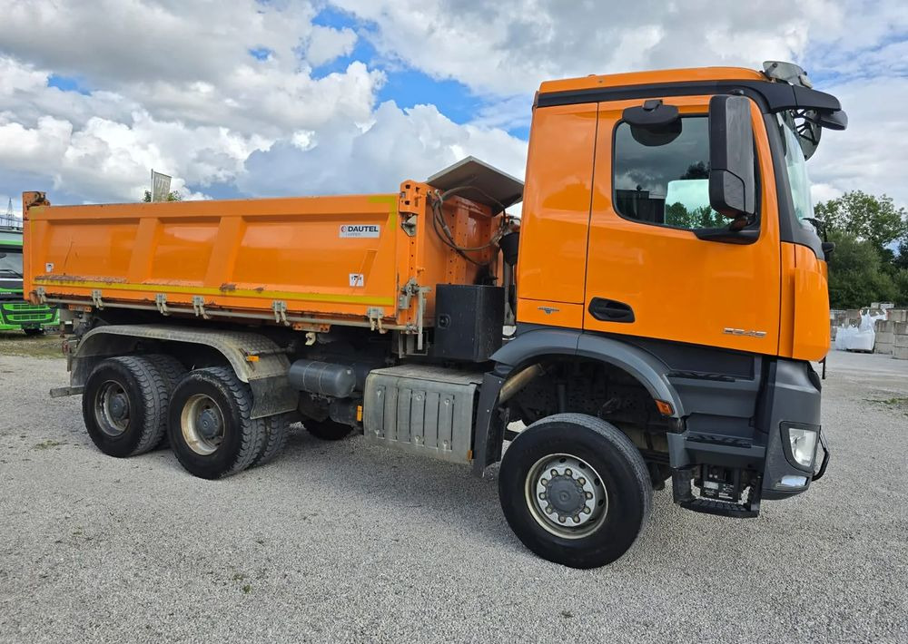 Mercedes-Benz Arocs 3345 6x6 Allrad / Bordmatic – Wywrotka Dautel | 449 KM | - Tipper: picture 3 Mercedes-Benz Arocs 3345 6x6 Allrad / Bordmatic – Wywrotka Dautel | 449 KM | - Tipper: picture 3