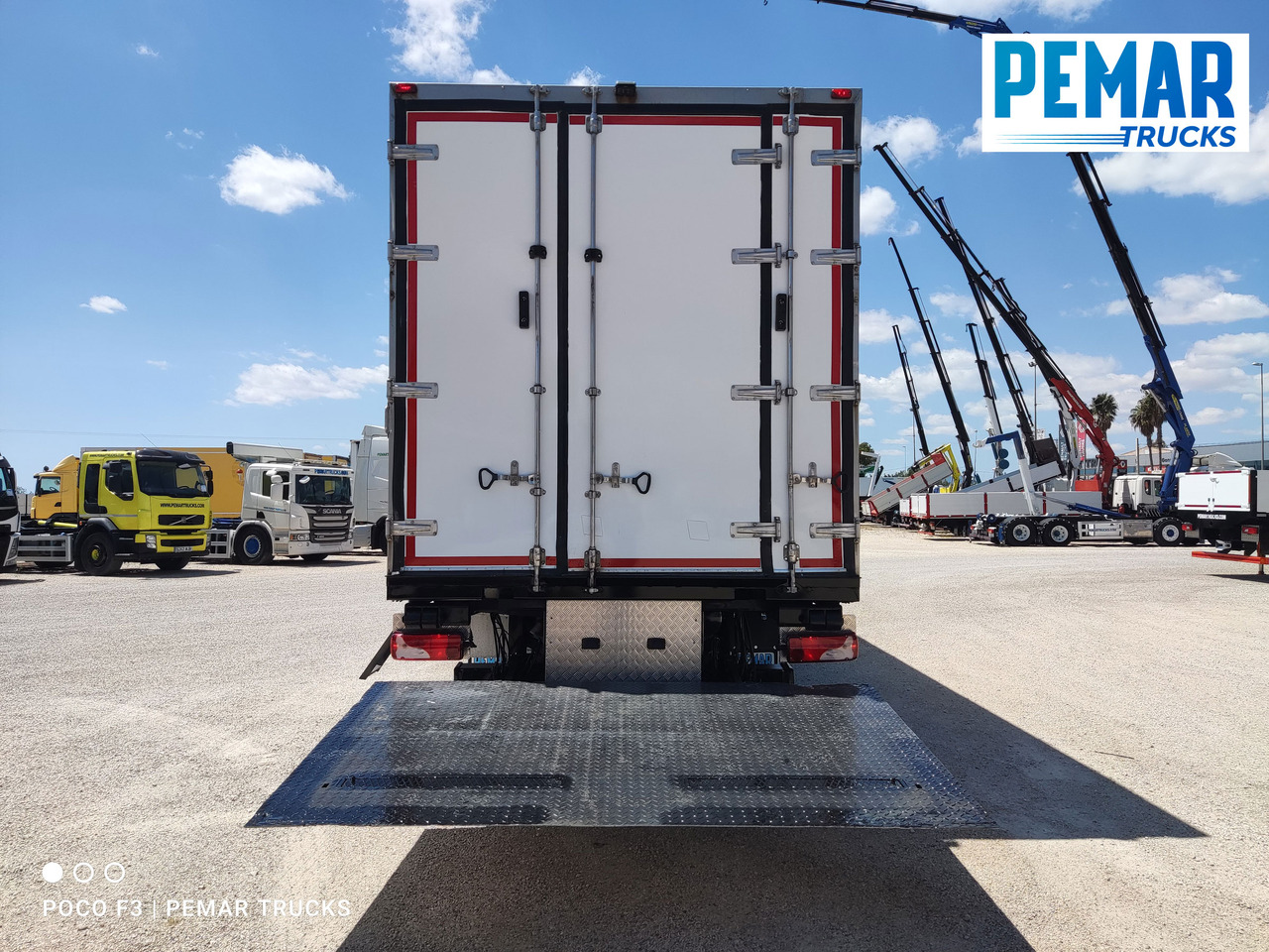 Refrigerator truck MERCEDES-BENZ ANTOS 2535 6X2 FRIGORIFICO: picture 8 Refrigerator truck MERCEDES-BENZ ANTOS 2535 6X2 FRIGORIFICO: picture 8