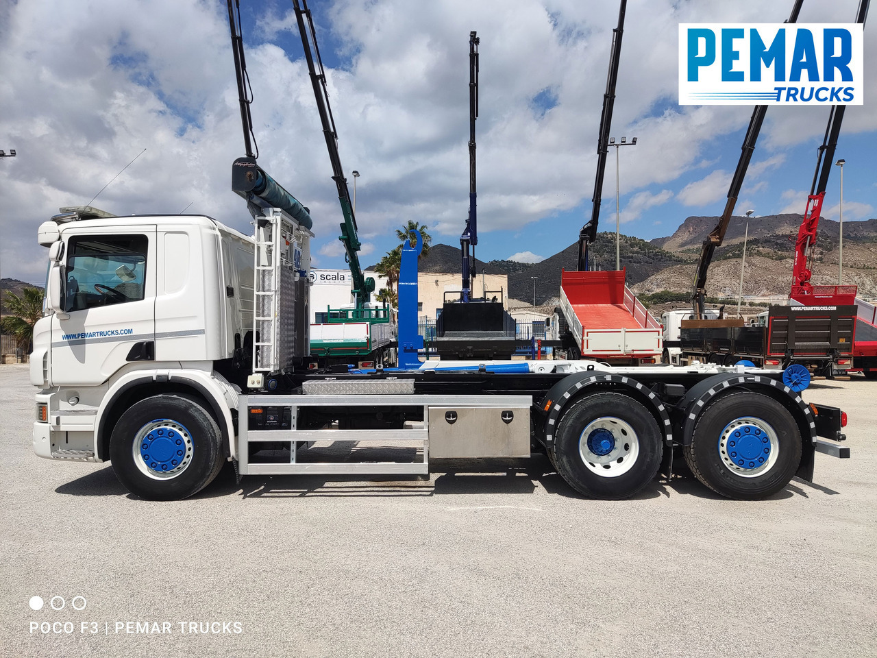 Container transporter/ Swap body truck SCANIA P 400 6X2 MULTILIFT EURO 5: picture 9