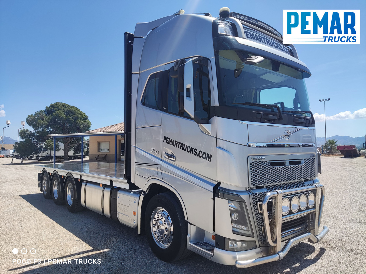 VOLVO FH16 750 8X4 PLATAFORMA CAJA ABIERTA - Dropside/ Flatbed truck: picture 3 VOLVO FH16 750 8X4 PLATAFORMA CAJA ABIERTA - Dropside/ Flatbed truck: picture 3