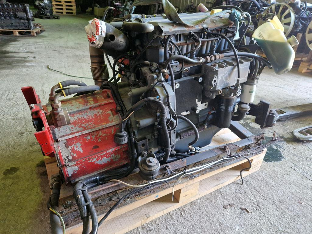 DEUTZ BF4M 1013 WITH HYDRO - Engine for Truck: picture 1 DEUTZ BF4M 1013 WITH HYDRO - Engine for Truck: picture 1