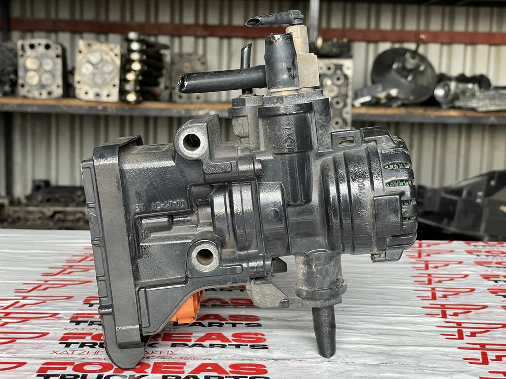 KNORR-BREMSE ABS ADJUSTMENT VALVE FOR MAN - 81.52106-6067 - Brake valve for Truck: picture 4 KNORR-BREMSE ABS ADJUSTMENT VALVE FOR MAN - 81.52106-6067 - Brake valve for Truck: picture 4