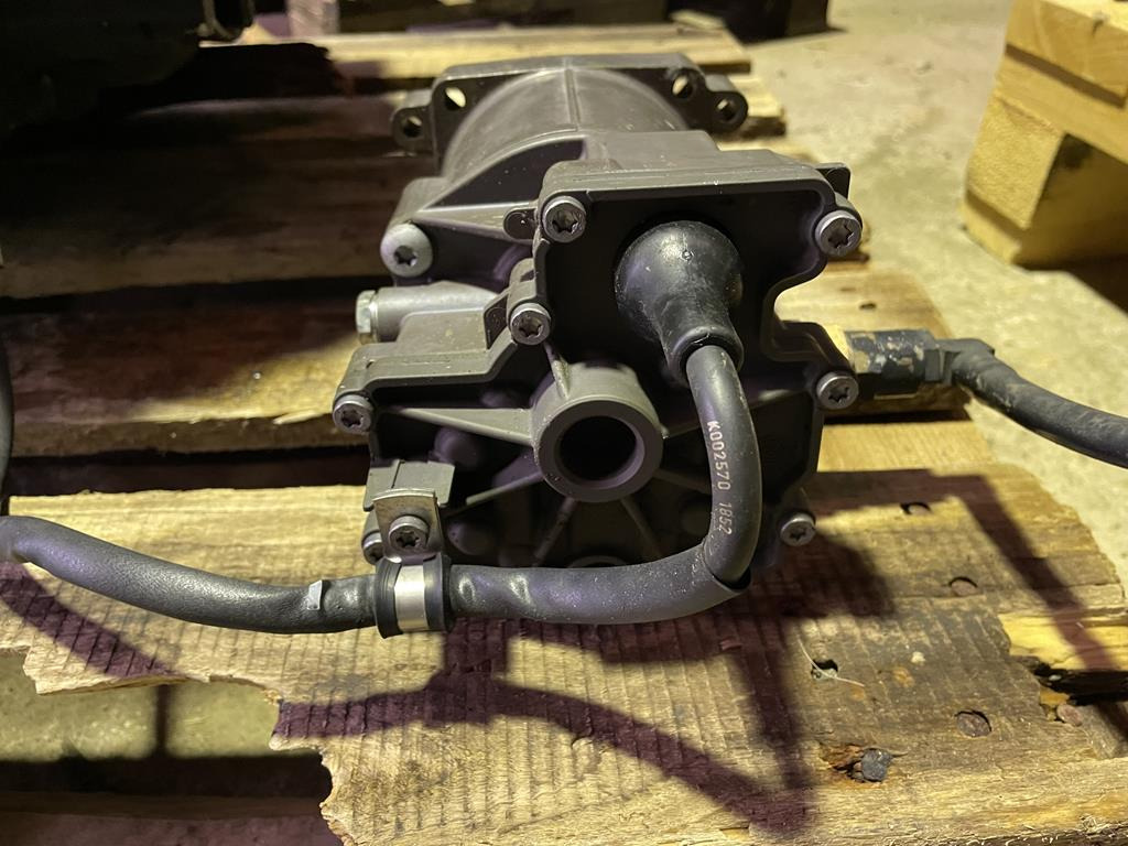 KNORR-BREMSE ASTRONIC AIR CLUTCH - 81.30716 - 6115 - Clutch and parts for Truck: picture 2 KNORR-BREMSE ASTRONIC AIR CLUTCH - 81.30716 - 6115 - Clutch and parts for Truck: picture 2