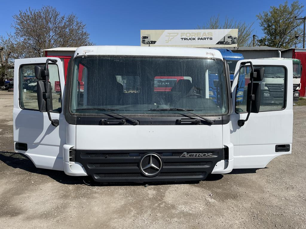 MERCEDES-BENZ ACTROS MP2 - EARTHWORKING - Cab for Truck: picture 2 MERCEDES-BENZ ACTROS MP2 - EARTHWORKING - Cab for Truck: picture 2