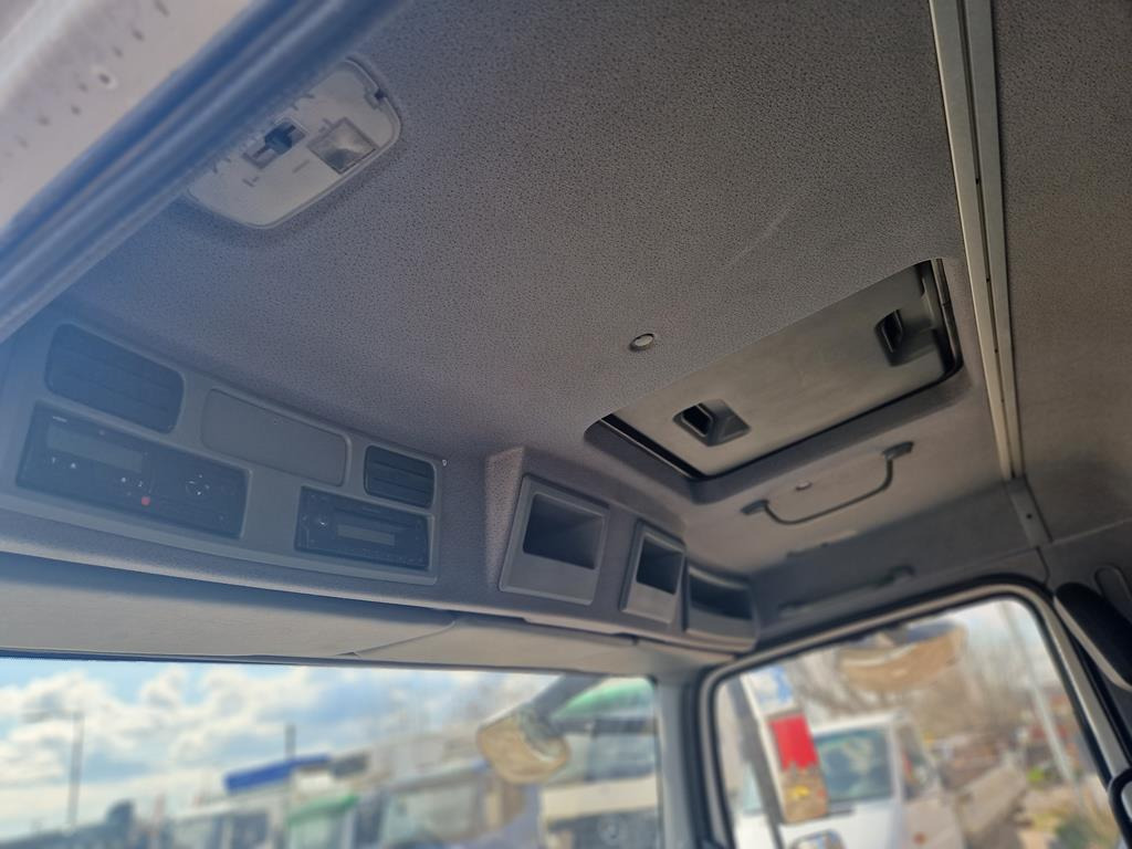 MERCEDES-BENZ ATEGO 816 - Curtainsider truck: picture 4 MERCEDES-BENZ ATEGO 816 - Curtainsider truck: picture 4