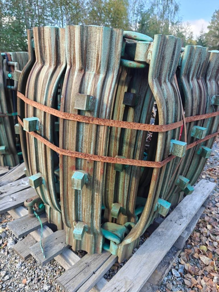 Clark TXSG Wheel Tracks - Track for Forestry equipment: picture 3 Clark TXSG Wheel Tracks - Track for Forestry equipment: picture 3