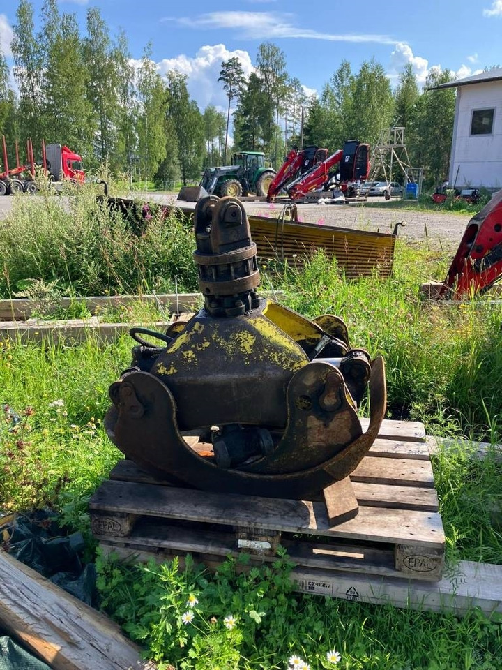 Loglift Timber cranes - Loader crane: picture 3 Loglift Timber cranes - Loader crane: picture 3