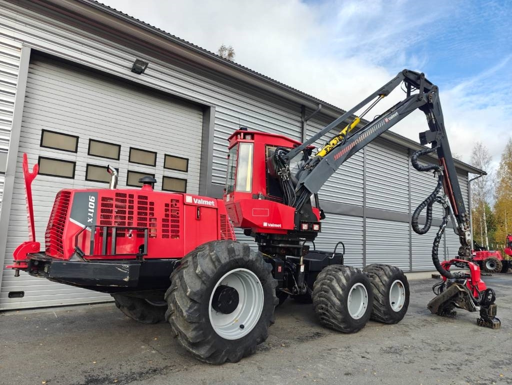 Valmet 901TX  - Forestry harvester: picture 5 Valmet 901TX  - Forestry harvester: picture 5