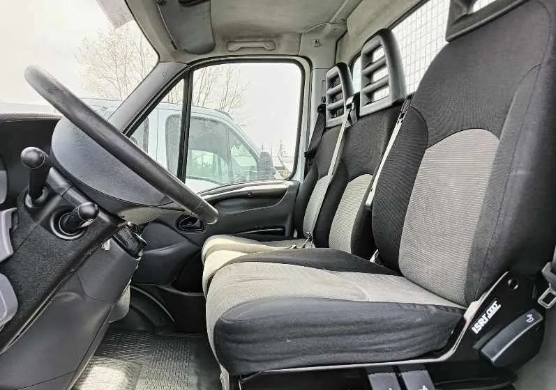 Iveco 35C13, 35C12, 35C14, 35C15 - Tipper van: picture 3 Iveco 35C13, 35C12, 35C14, 35C15 - Tipper van: picture 3