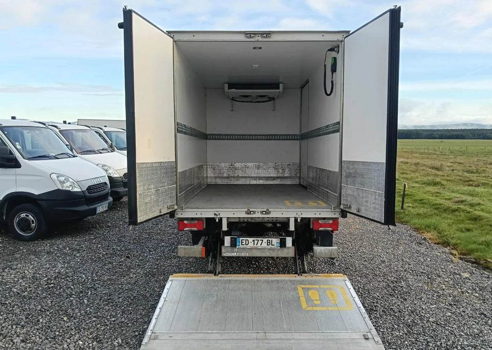 Iveco DAILY 35C15,35C14,35C13,35C12 - Refrigerated van: picture 5 Iveco DAILY 35C15,35C14,35C13,35C12 - Refrigerated van: picture 5
