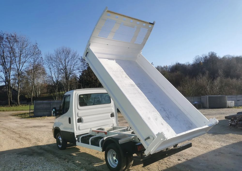 Iveco Daily 3.0-150KM Wywrotka blizniak 35-150 Niski przebieg kiper do 3,5t - Tipper van: picture 5 Iveco Daily 3.0-150KM Wywrotka blizniak 35-150 Niski przebieg kiper do 3,5t - Tipper van: picture 5