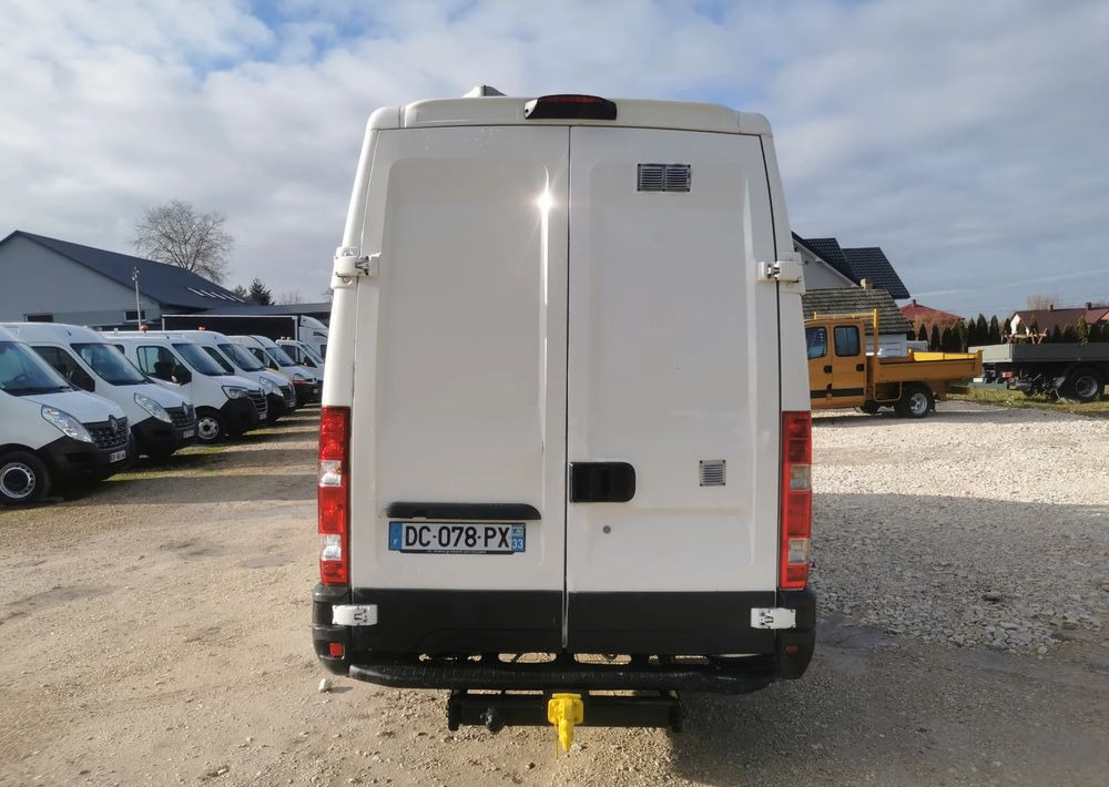 Panel van Iveco Daily 35C15 blaszak 3.0-150KM blizniak L3H3 długi Hak: picture 6 Panel van Iveco Daily 35C15 blaszak 3.0-150KM blizniak L3H3 długi Hak: picture 6
