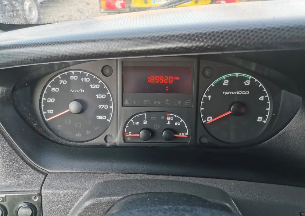 Panel van Iveco Daily 35C15 blaszak 3.0-150KM blizniak L3H3 długi Hak: picture 14 Panel van Iveco Daily 35C15 blaszak 3.0-150KM blizniak L3H3 długi Hak: picture 14