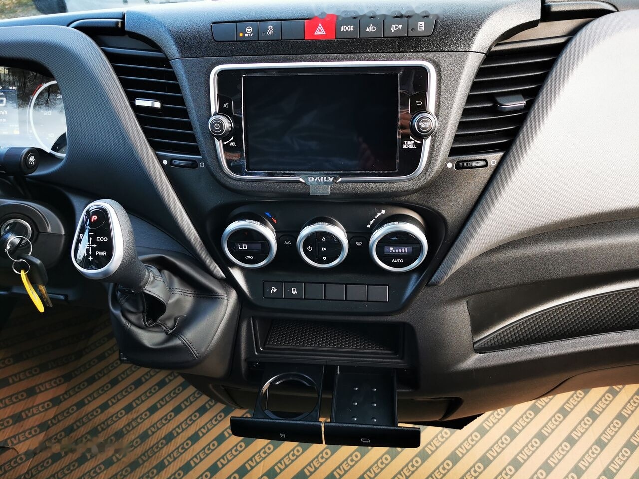 New Panel van IVECO IVECO 35S18HA8 V L4H2: picture 9 New Panel van IVECO IVECO 35S18HA8 V L4H2: picture 9