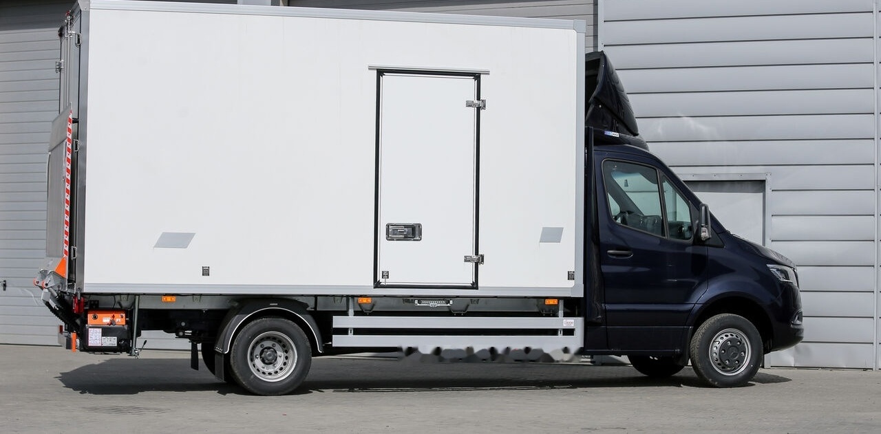 Mercedes-Benz Sprinter 319 - Box van: picture 2 Mercedes-Benz Sprinter 319 - Box van: picture 2