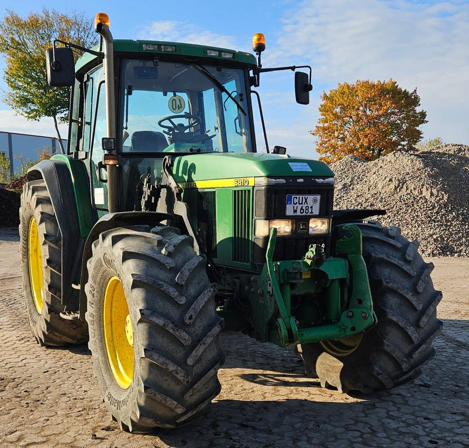 John Deere 6810 | Stoll Robust 30 HDP FL | FH | 8.070 Std. - Farm tractor: picture 4 John Deere 6810 | Stoll Robust 30 HDP FL | FH | 8.070 Std. - Farm tractor: picture 4