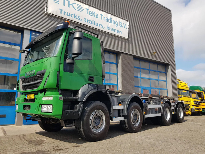 Iveco Stralis 450 8x4 Steel Nieuwe Apk/TÜV 430.000 km kettingsyst 30 ton - Container transporter/ Swap body truck: picture 1 Iveco Stralis 450 8x4 Steel Nieuwe Apk/TÜV 430.000 km kettingsyst 30 ton - Container transporter/ Swap body truck: picture 1