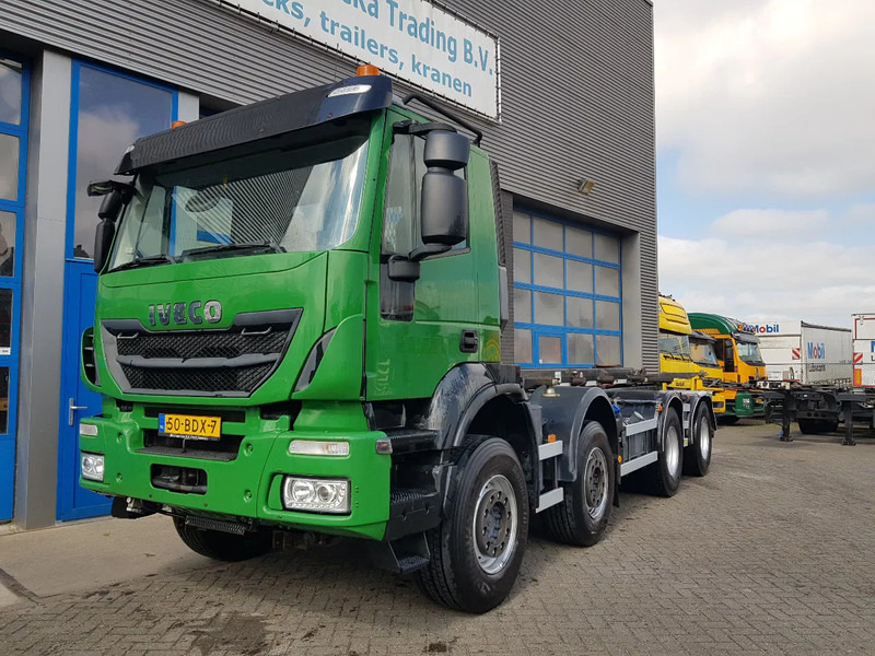 Iveco Stralis 450 8x4 Steel Nieuwe Apk/TÜV 430.000 km kettingsyst 30 ton - Container transporter/ Swap body truck: picture 2 Iveco Stralis 450 8x4 Steel Nieuwe Apk/TÜV 430.000 km kettingsyst 30 ton - Container transporter/ Swap body truck: picture 2