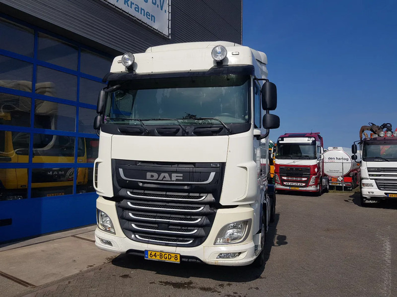 DAF XF 460 FTP 6x2 Hydraulic Night Airco - Tractor unit: picture 4 DAF XF 460 FTP 6x2 Hydraulic Night Airco - Tractor unit: picture 4