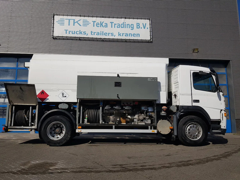 Tank truck Volvo FM 9.340 Petrol, Diesel 17000 Ltr. 3 Compartementen: picture 8 Tank truck Volvo FM 9.340 Petrol, Diesel 17000 Ltr. 3 Compartementen: picture 8