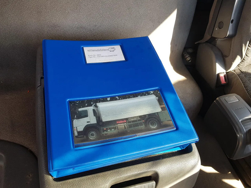 Tank truck Volvo FM 9.340 Petrol, Diesel 17000 Ltr. 3 Compartementen: picture 18 Tank truck Volvo FM 9.340 Petrol, Diesel 17000 Ltr. 3 Compartementen: picture 18