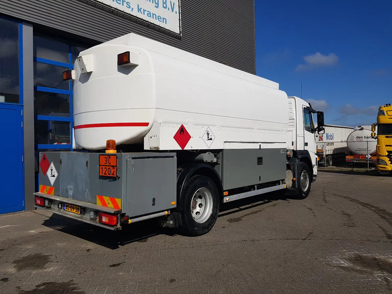 Tank truck Volvo FM 9.340 Petrol, Diesel 17000 Ltr. 3 Compartementen: picture 7 Tank truck Volvo FM 9.340 Petrol, Diesel 17000 Ltr. 3 Compartementen: picture 7