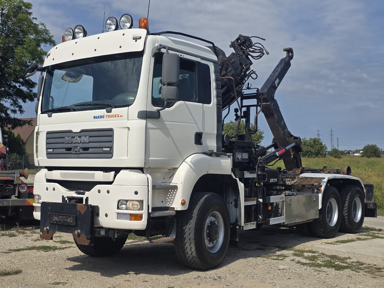MAN TGA 26.440 6X6 / HOOK SYSTEM / HIAB 166D REMOTE SPECIAL PRICE ONLY THIS YEAR - Hook lift truck, Crane truck: picture 2 MAN TGA 26.440 6X6 / HOOK SYSTEM / HIAB 166D REMOTE SPECIAL PRICE ONLY THIS YEAR - Hook lift truck, Crane truck: picture 2