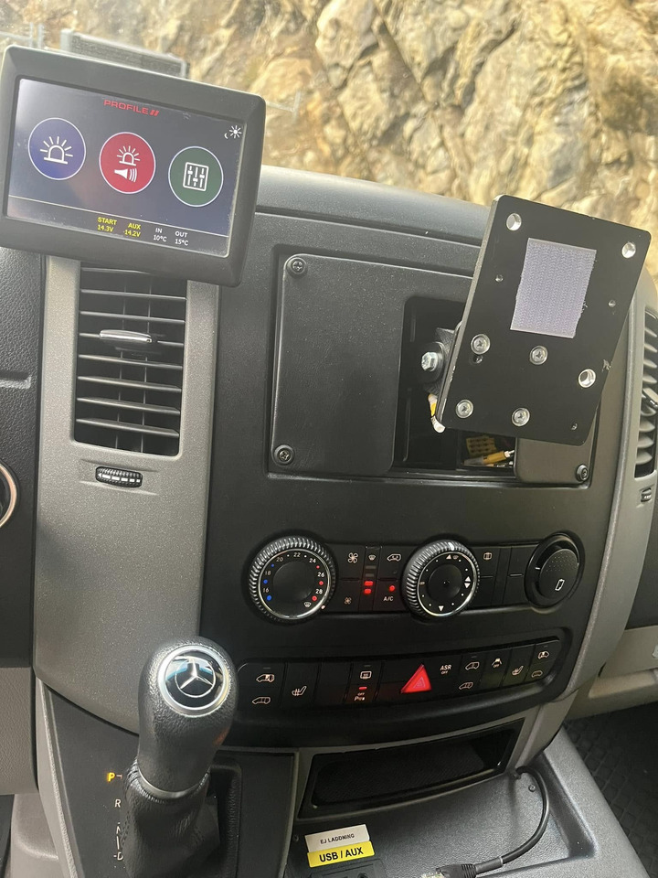 Leasing of Mercedes-Benz Sprinter 319 - AMBULANCE / Krankenwagen Mercedes-Benz Sprinter 319 - AMBULANCE / Krankenwagen: picture 22