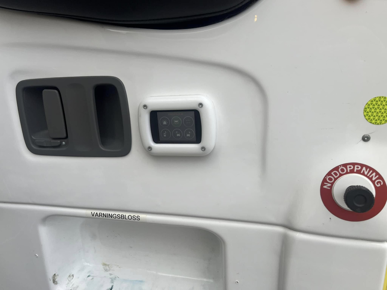 Leasing of Mercedes-Benz Sprinter 319 - AMBULANCE / Krankenwagen Mercedes-Benz Sprinter 319 - AMBULANCE / Krankenwagen: picture 9