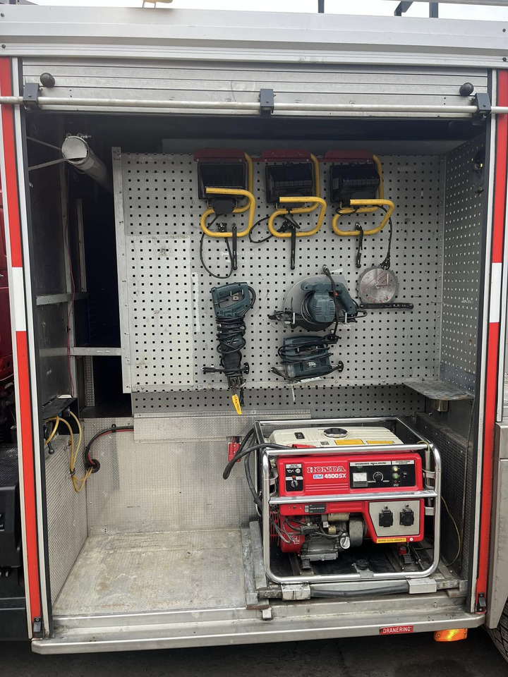 Scania P93ML - Fire engine /firetruck - RESERVERAD !! - Fire truck: picture 5 Scania P93ML - Fire engine /firetruck - RESERVERAD !! - Fire truck: picture 5