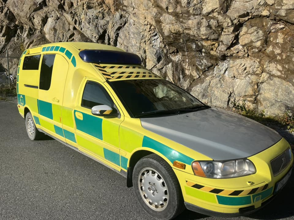 Ambulance Volvo Nilsson V70 - AMBULANCE / Medivac: picture 1