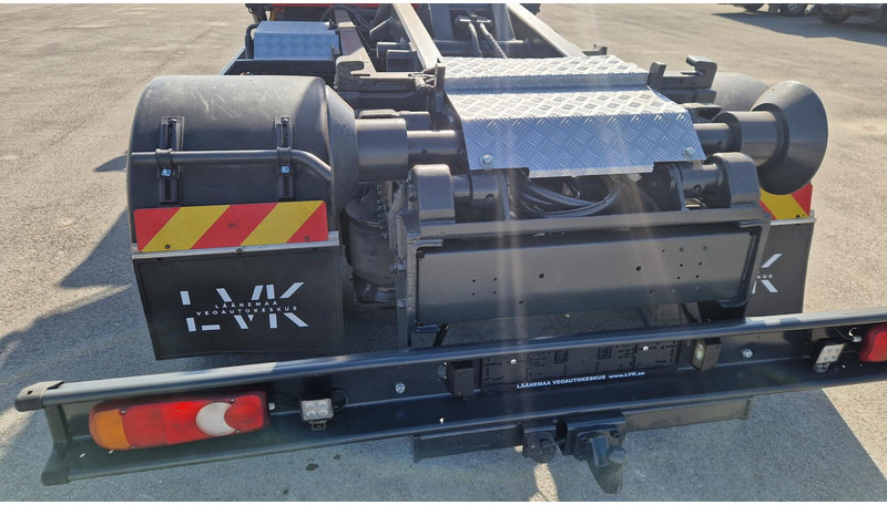 Hook lift truck, Crane truck Volvo FL280 4X2 HMF 1560 + platform: picture 8