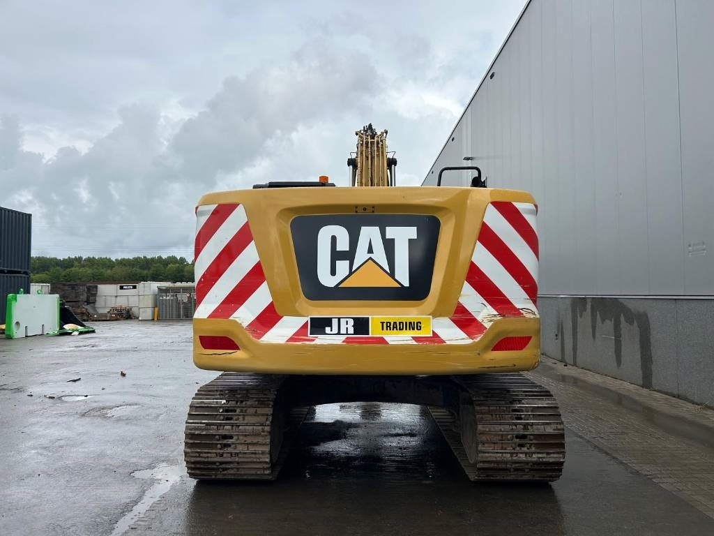 CAT 320 - Crawler excavator: picture 4 CAT 320 - Crawler excavator: picture 4