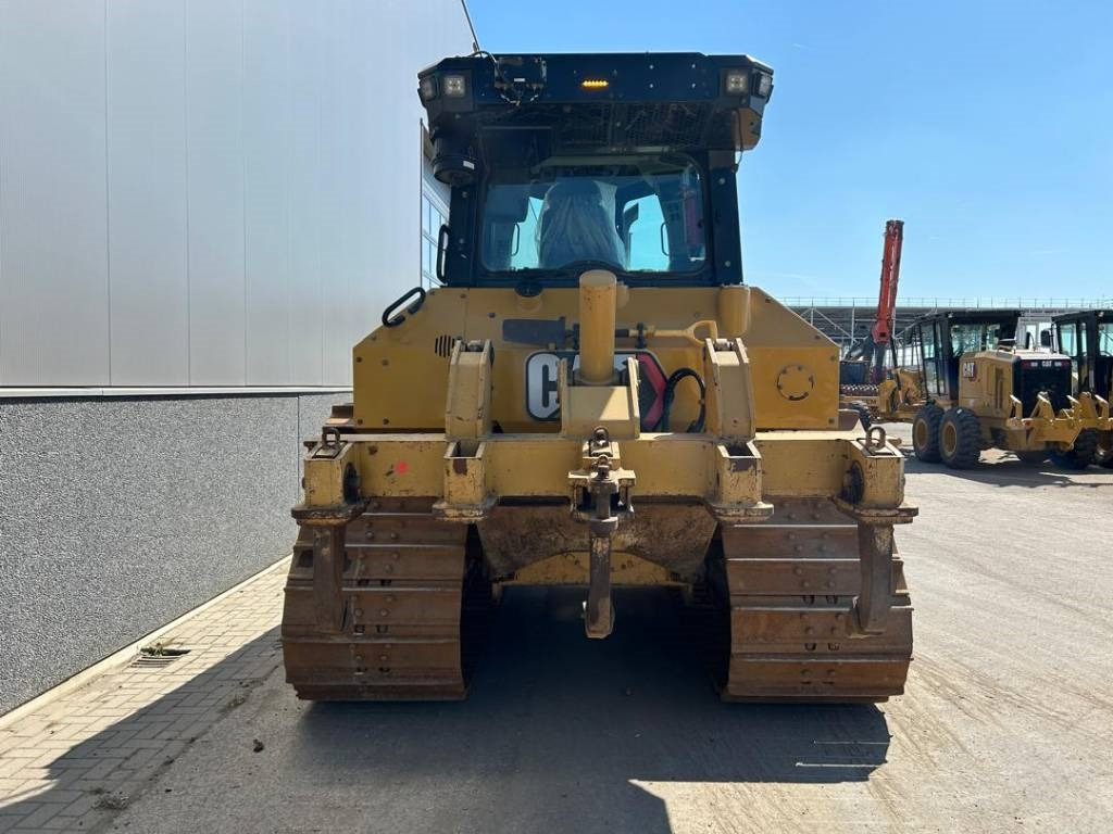 CAT D 5 LGP (new undercarriage + ripper) - Bulldozer: picture 4 CAT D 5 LGP (new undercarriage + ripper) - Bulldozer: picture 4