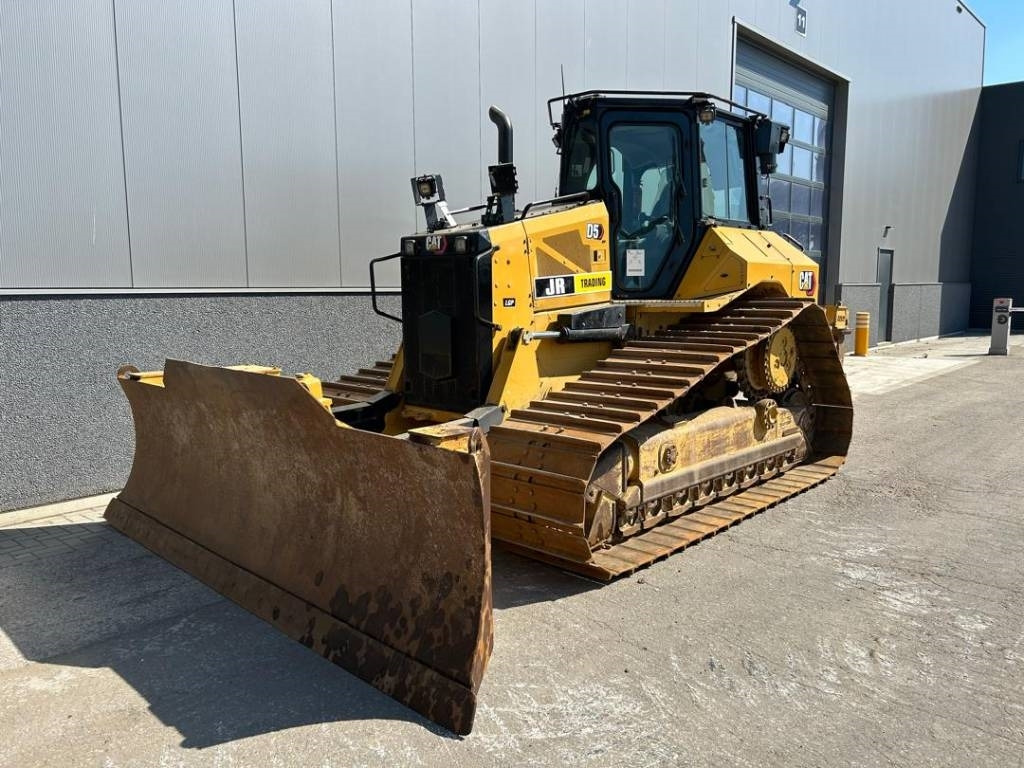 CAT D 5 LGP (new undercarriage + ripper) - Bulldozer: picture 1 CAT D 5 LGP (new undercarriage + ripper) - Bulldozer: picture 1