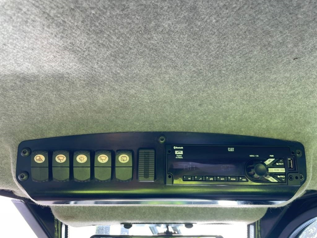 Bulldozer CAT D 6 K 2 LGP: picture 14