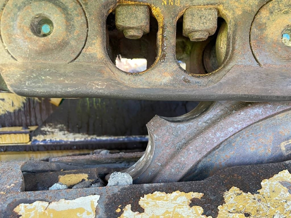 Bulldozer CAT D 6 K 2 LGP: picture 24