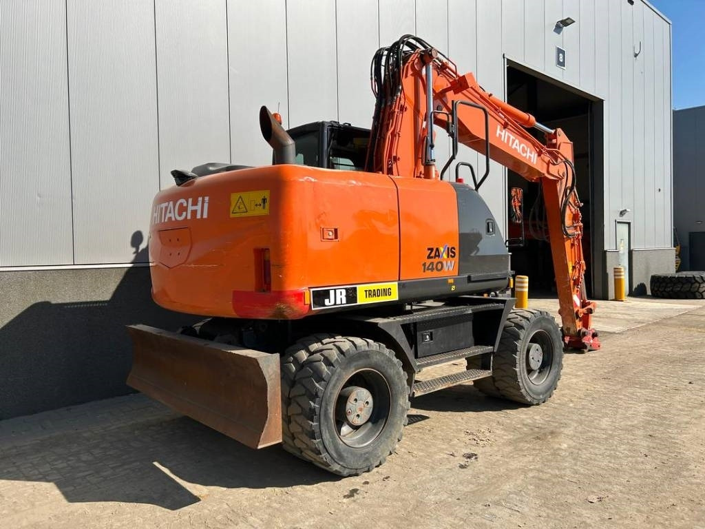 Hitachi ZX 140 W-5B - Wheel excavator: picture 4 Hitachi ZX 140 W-5B - Wheel excavator: picture 4