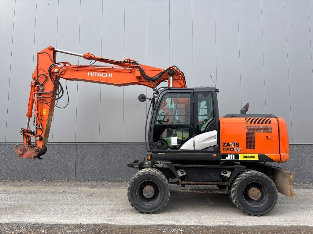 Hitachi ZX 170 W-5 B (low hours/new tires) - Wheel excavator: picture 1 Hitachi ZX 170 W-5 B (low hours/new tires) - Wheel excavator: picture 1