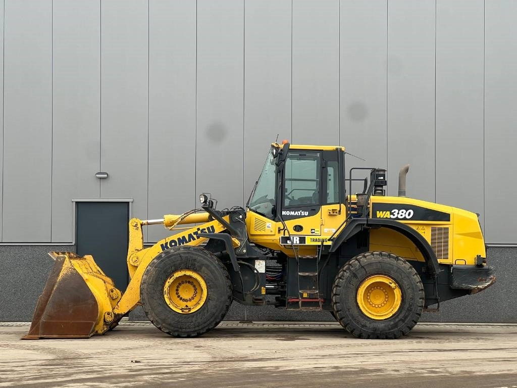 Komatsu WA 380-7 - Wheel loader: picture 1 Komatsu WA 380-7 - Wheel loader: picture 1