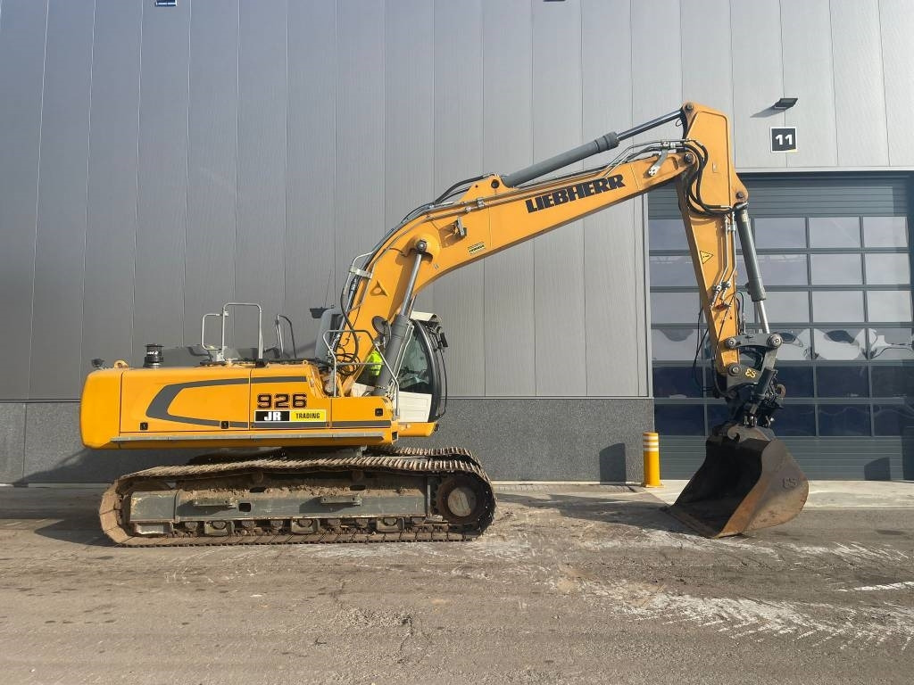 Crawler excavator Liebherr R 926 LC: picture 6