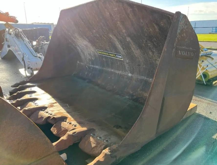 Volvo L350F Rock Bucket (Volvo) - Bucket for Construction machinery: picture 2 Volvo L350F Rock Bucket (Volvo) - Bucket for Construction machinery: picture 2