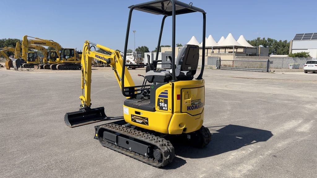 Komatsu PC16 R-3 HS - Mini excavator: picture 5 Komatsu PC16 R-3 HS - Mini excavator: picture 5
