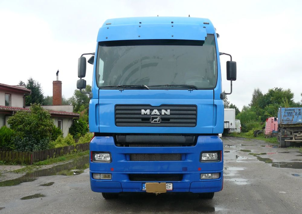 MAN 18.462 - Tractor unit: picture 1 MAN 18.462 - Tractor unit: picture 1