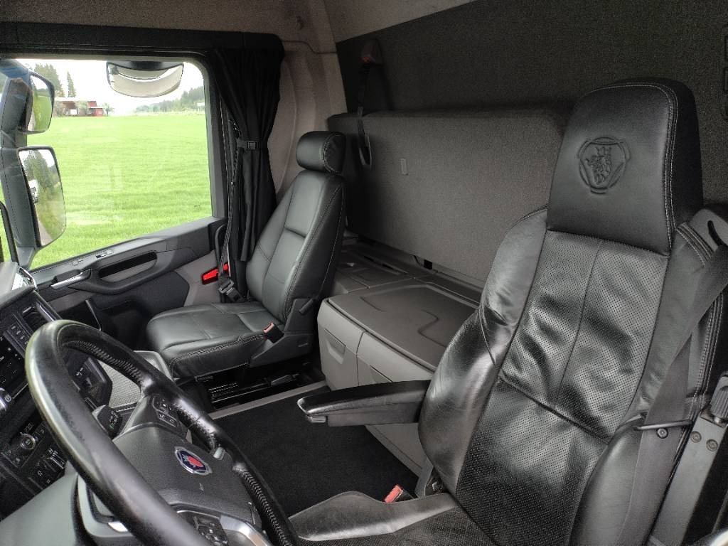 Cab chassis truck Scania R540 8x4 pitkä alusta runko 9,6m: picture 11