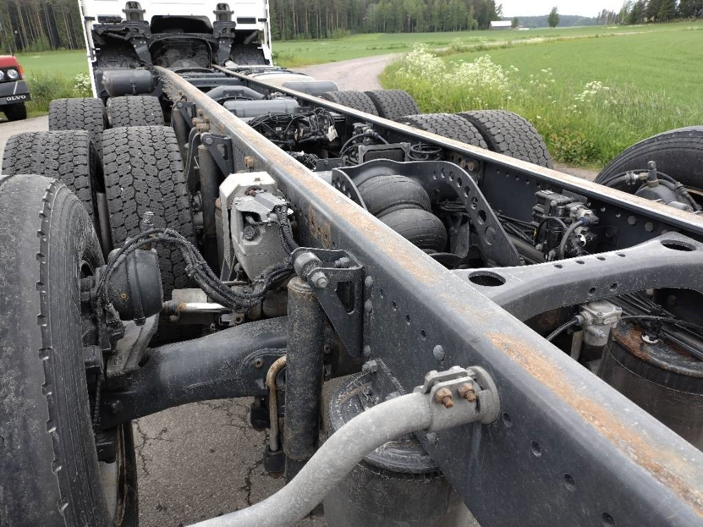 Cab chassis truck Scania R540 8x4 pitkä alusta runko 9,6m: picture 6