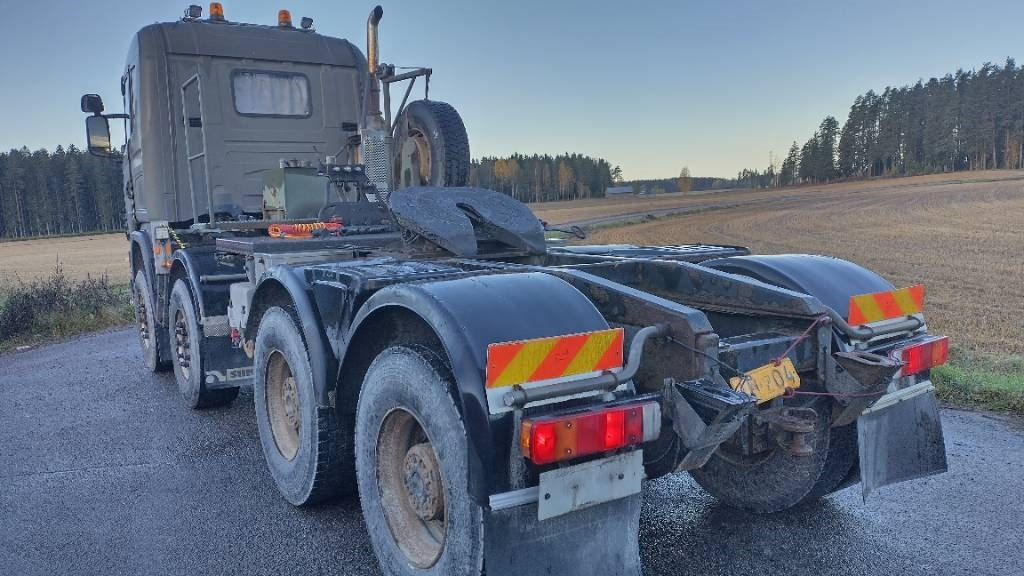 Scania R144 530 8x4 RASKASVETURI - Tractor unit: picture 3 Scania R144 530 8x4 RASKASVETURI - Tractor unit: picture 3