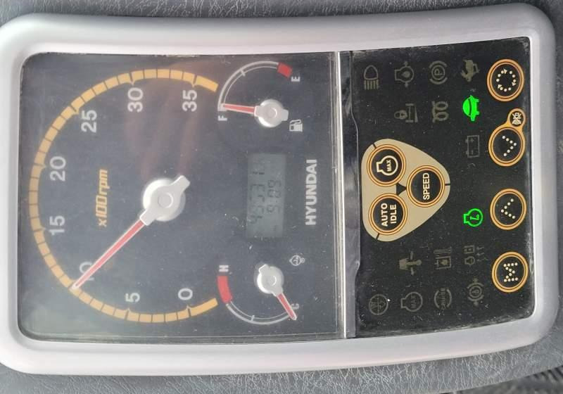 Hyundai ROBEX 55W-9 EXCAVATOR / SPROWADZONY Z FRANCJI - Wheel excavator: picture 3 Hyundai ROBEX 55W-9 EXCAVATOR / SPROWADZONY Z FRANCJI - Wheel excavator: picture 3