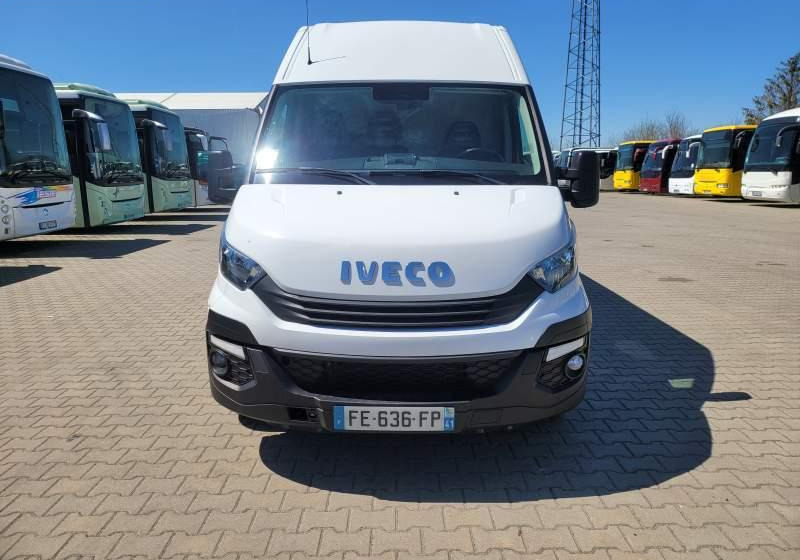 Iveco DAILY 35-140 / SPROWADZONY Z FRANCJI / TEMPOMAT - Panel van: picture 3 Iveco DAILY 35-140 / SPROWADZONY Z FRANCJI / TEMPOMAT - Panel van: picture 3